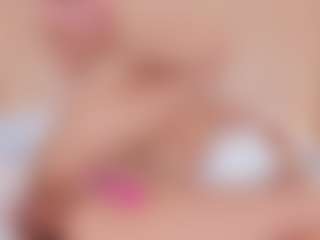 Live cam show with NahimiThompson - Small Tits on StripNow