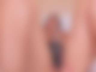 Live cam show with NahimiThompson - Fingering on Camsoda