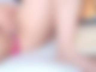 Live cam show with amySwann - Smoking on fapnchat