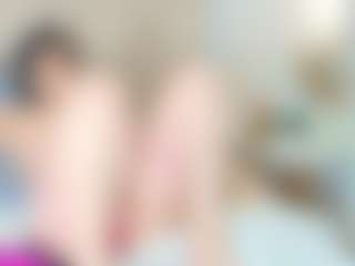 Live cam show with amySwann - Small Tits on Gym Cam Girls