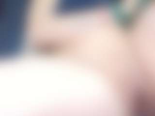 Live cam show with amySwann - Drinking on Dolls Live