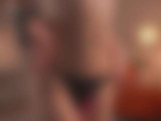 Live cam show with DeneseThepbanthao - Freaky on Camsoda