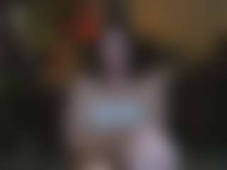 Live cam show with MargaritaGrey - Moaning on live18s.com