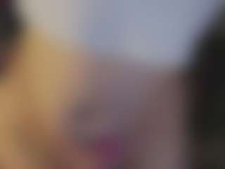 Live cam show with MargaritaGrey - Moaning on boobsie.com