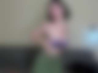 Live cam show with Londa - Shake on SinfulBabes