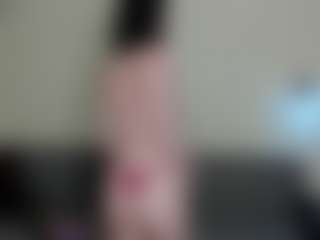 Live cam show with Londa - Spanks on Soda Cam