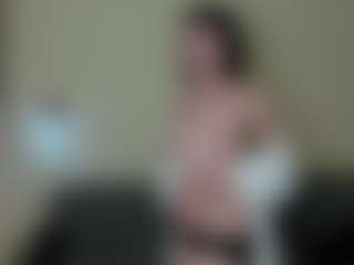 Live cam show with Londa - Legs on livesuperchat.net