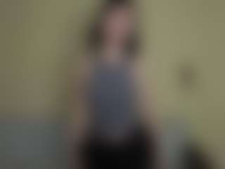 Live cam show with Londa - Pretty on CSO-WL