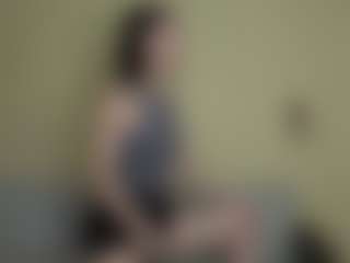 Live cam show with Londa - Shaved on Milfs Live