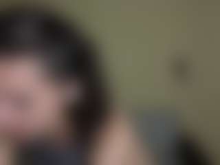 Live cam show with Londa - Pretty on Latina Girls