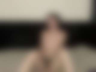 Live cam show with Londa - Student on TeamSkeetLive