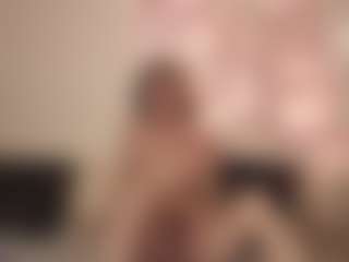 Spettacolo in cam dal vivo con Londa - Nipple Play su Camsoda