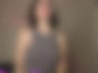 Live cam show with Londa - Shake on TeamSkeetLive