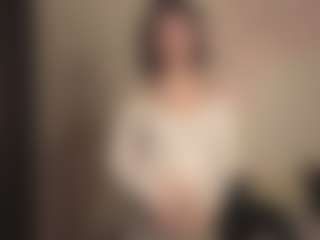 Live cam show with Londa - Shake on Camsoda
