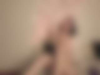 Live cam show with Londa - Pretty on hornycams.live