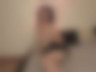 Live cam show with Londa - Student on SquirtSoMuch