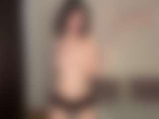 Live cam show with Londa - Glasses on Camsoda