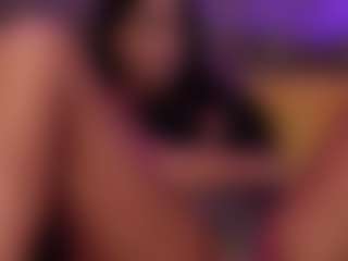Live cam show with AshleyClaireX - Normal on googirlz
