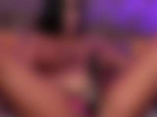Live cam show with AshleyClaireX - Normal on googirlz