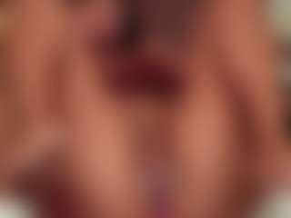 AshleyClaireX MILF webcam performer live streaming