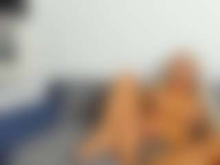 Live cam show with BlueEyesDesire - Middle Aged on MyBangCams