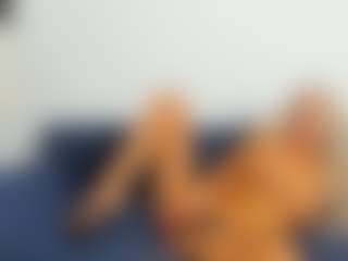 Live cam show with BlueEyesDesire - Mature on Camsoda