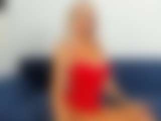 Live cam show with BlueEyesDesire - Mature on Milfs Live
