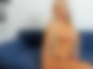BlueEyesDesire's Live Sex Cam Show
