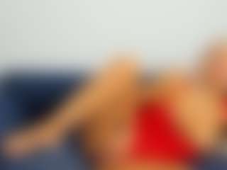 Live cam show with BlueEyesDesire - Mature on studioflirtlive.com
