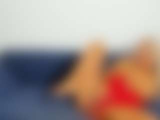 BlueEyesDesire's Live Sex Cam Show