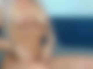 Live cam show with BlueEyesDesire - Sexy on Sex Cam Show