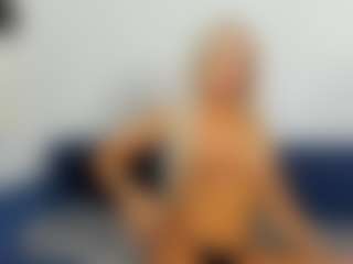 Live cam show with BlueEyesDesire - Sexy on CamwithHer