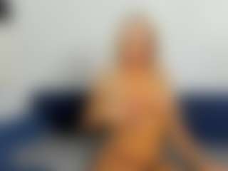 Live cam show with BlueEyesDesire - Doggy Style on https://playwithruby.com