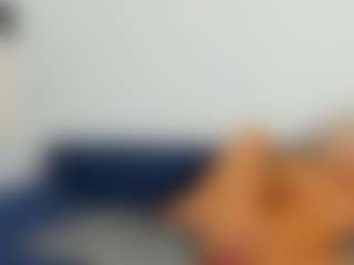 BlueEyesDesire's Live Sex Cam Show