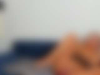 BlueEyesDesire's Live Sex Cam Show