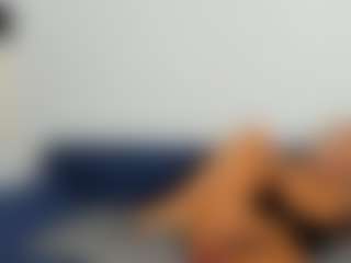 BlueEyesDesire's Live Sex Cam Show