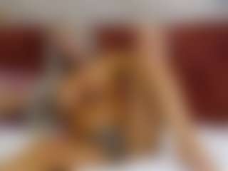 BlueEyesDesire's Live Sex Cam Show
