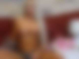 Live cam show with BlueEyesDesire - Flashing on nudelive.tv