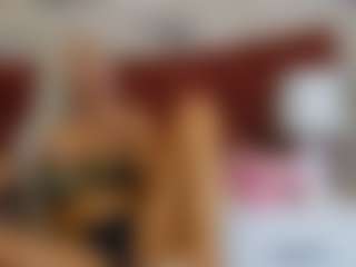 BlueEyesDesire's Live Sex Cam Show