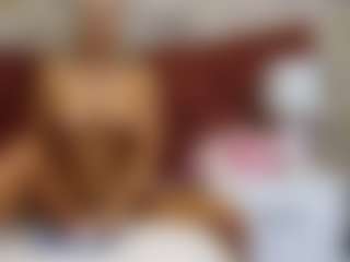 BlueEyesDesire's Live Sex Cam Show