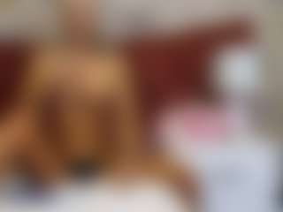 BlueEyesDesire's Live Sex Cam Show