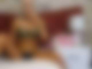 BlueEyesDesire's Live Sex Cam Show