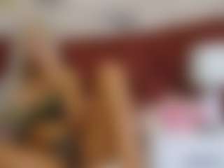 BlueEyesDesire's Live Sex Cam Show