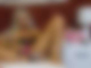 BlueEyesDesire's Live Sex Cam Show