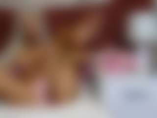 BlueEyesDesire's Live Sex Cam Show