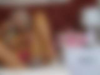 BlueEyesDesire's Live Sex Cam Show