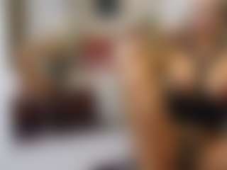 BlueEyesDesire's Live Sex Cam Show