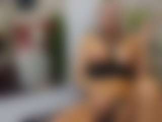 BlueEyesDesire's Live Sex Cam Show