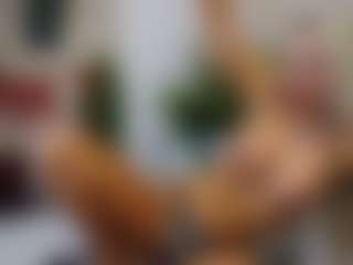 BlueEyesDesire's Live Sex Cam Show
