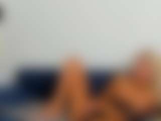 BlueEyesDesire's Live Sex Cam Show